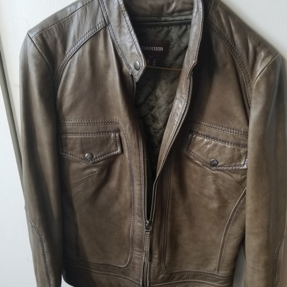 Danier Olive green soft leather jacket - Picture 5 of 5
